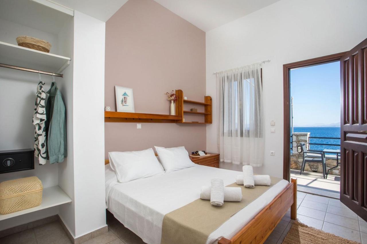 Margaritas Apartments Symi Bagian luar foto