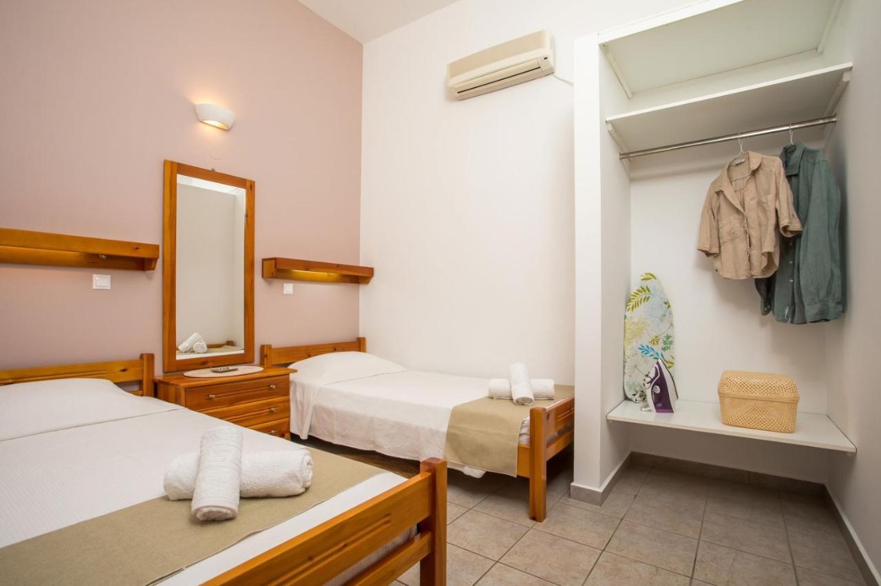 Margaritas Apartments Symi Bagian luar foto