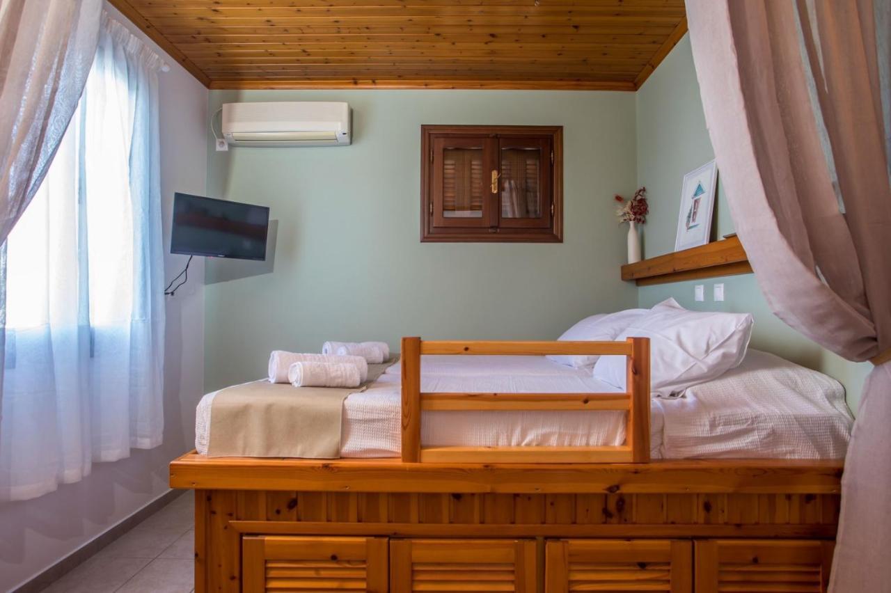 Margaritas Apartments Symi Bagian luar foto