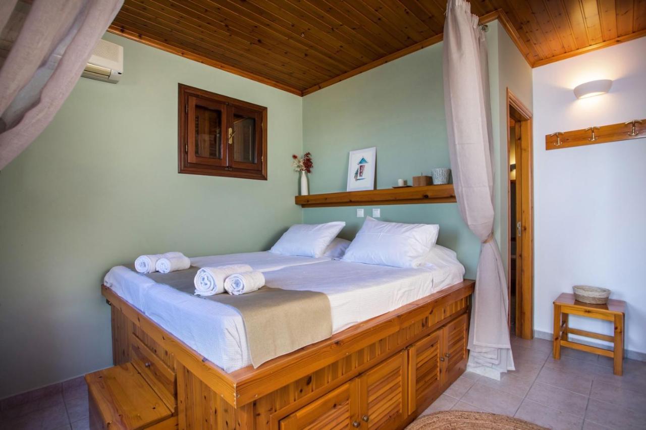 Margaritas Apartments Symi Bagian luar foto