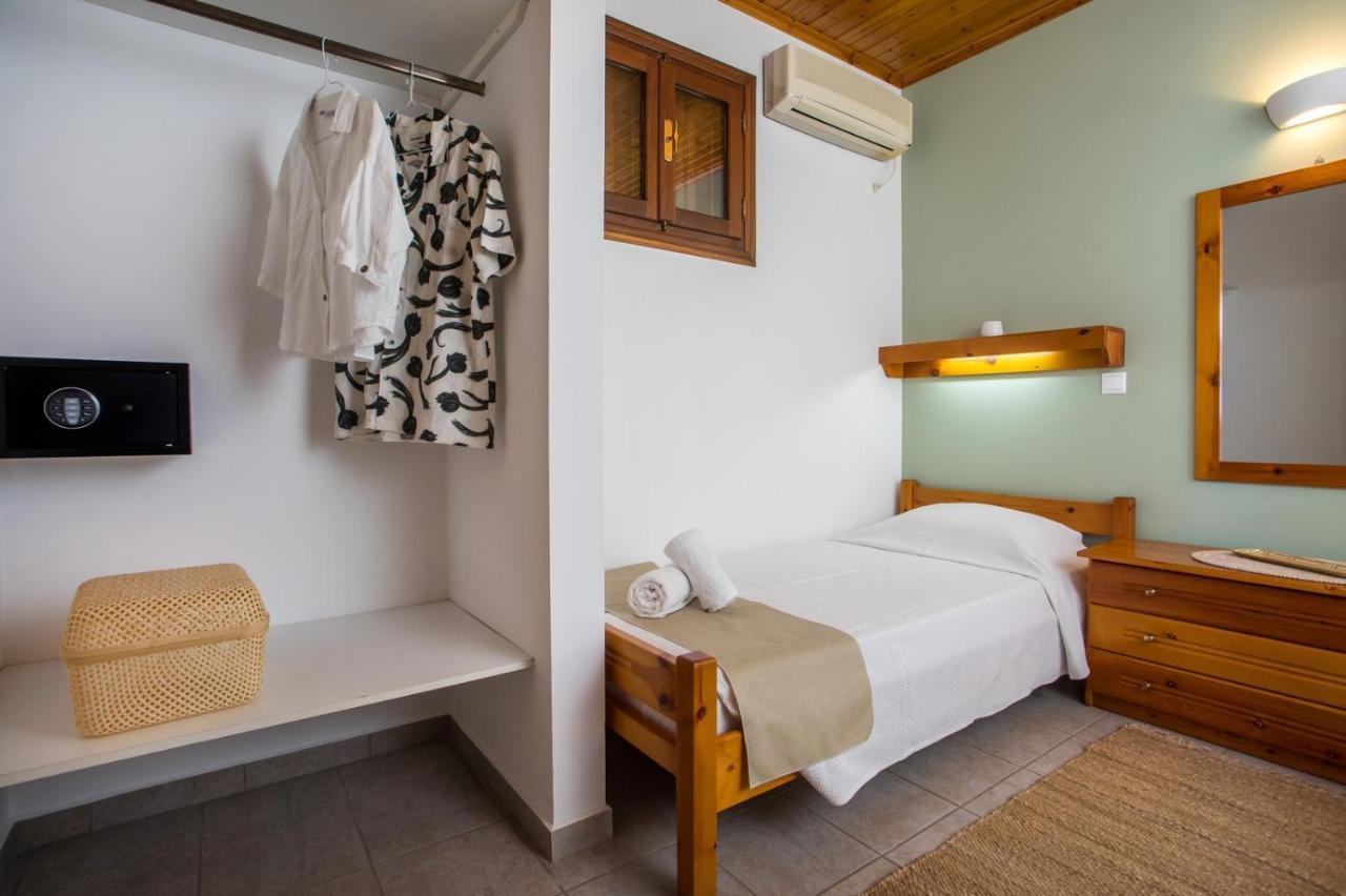 Margaritas Apartments Symi Bagian luar foto